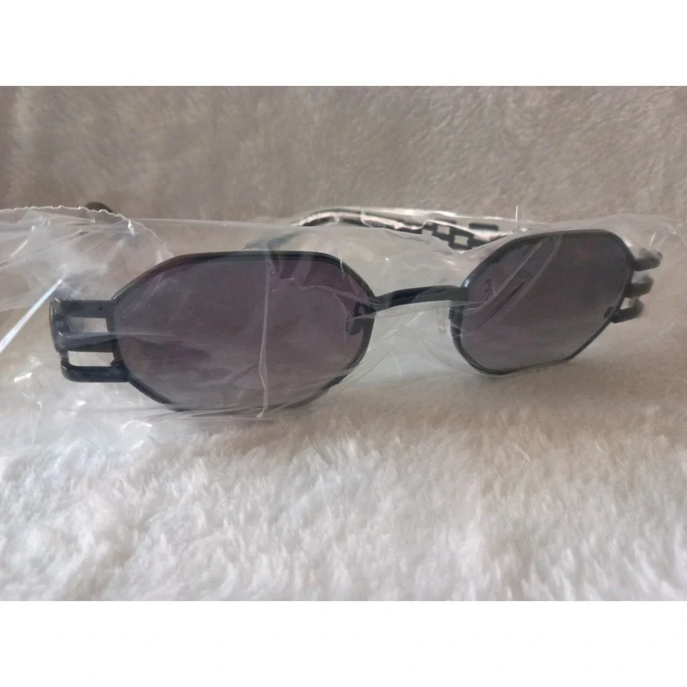 Carolina Lemke Bee CL3462-1 Black Geometric Sunglasses Cat 3 UV400 New w/Case